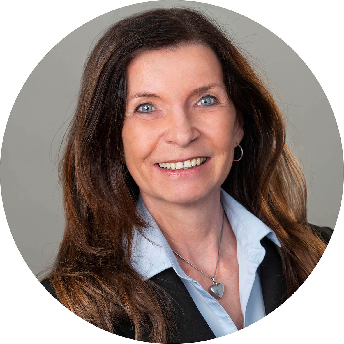 Frau Jeannine Pfister