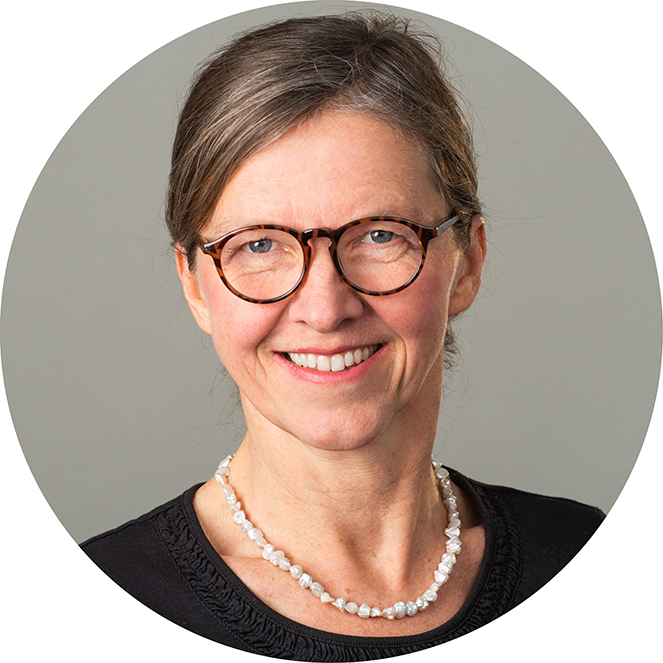 Ms Claudia Sievers